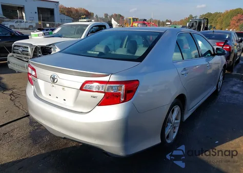 2012 Toyota Camry Se z USA, uszkodzony, nr VIN 4T1BF1FK4CU110368